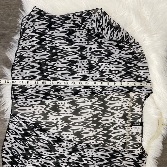 H&M Black & White Cropped Open Front Kimono Coverup - Picture 3 of 4